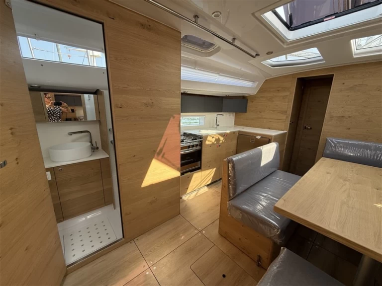 Pronájem jachty v Pula -Elan Impression 45 na Samboatu