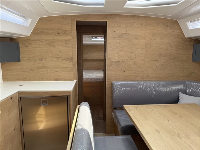 Pronajmout si Elan Impression 45 v Pula