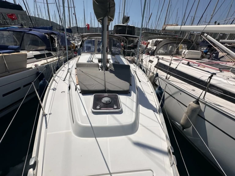 Pronajmout Plachetnice se skipperem či ne Bénéteau v Fethiye
