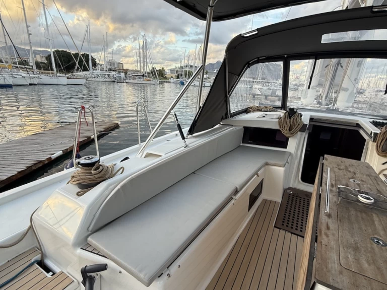 Pronajmout si Dufour Dufour 530 v Palermo