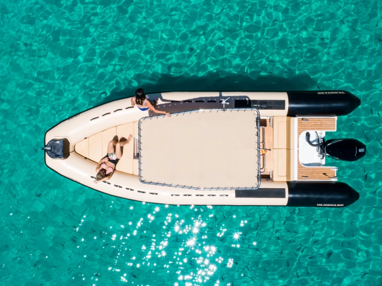 Pronajmout si Vanguard DR900-Family v Palma de Mallorca