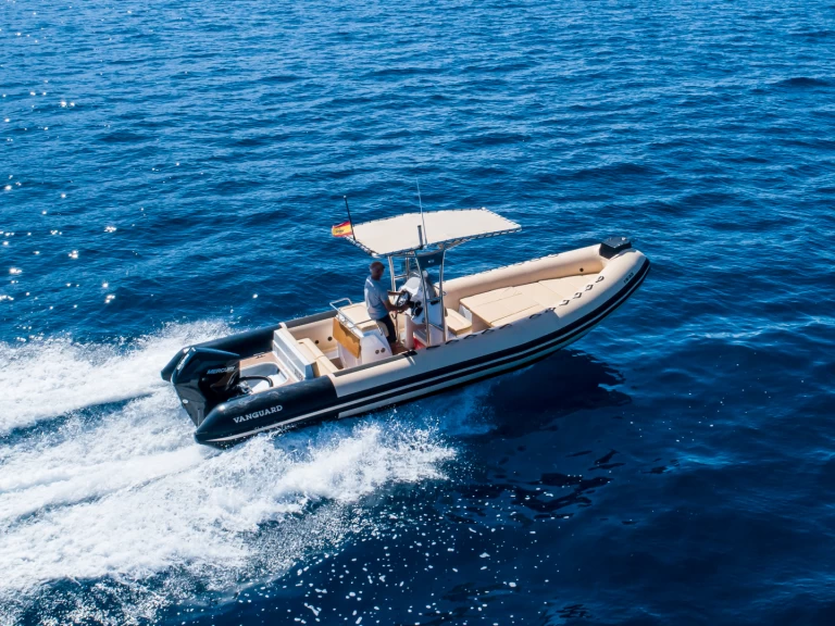 Pronájem lodi Palma de Mallorca lákavé ceny DR900-Family