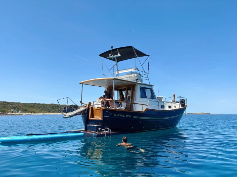 Pronájem Motorová loď Menorquin-Yachts s licencí