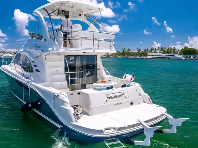 Pronájem Jachta Sea Ray s licencí