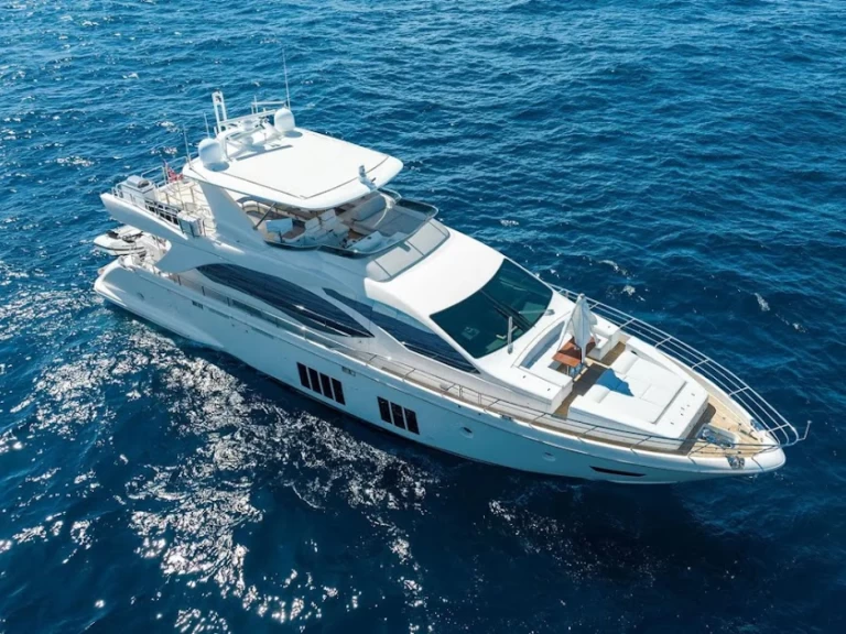 Pronajmout si Azimut Azimut 88 v Miami