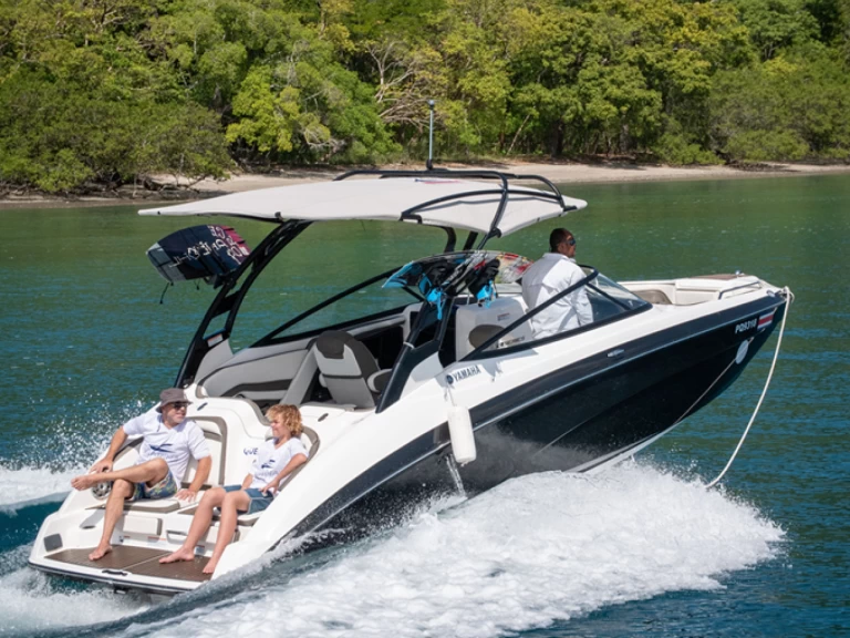 Pronájem jachty v Coco Bay -Jet Boat Jet Boat 24 FT  na Samboatu