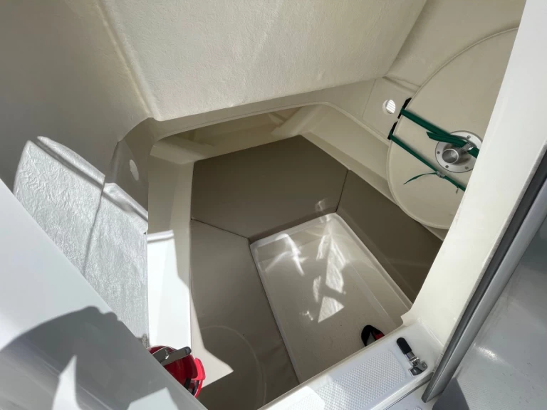 Pronajmout si Quicksilver Quicksilver 675 Activ Open v Cavalaire-sur-Mer