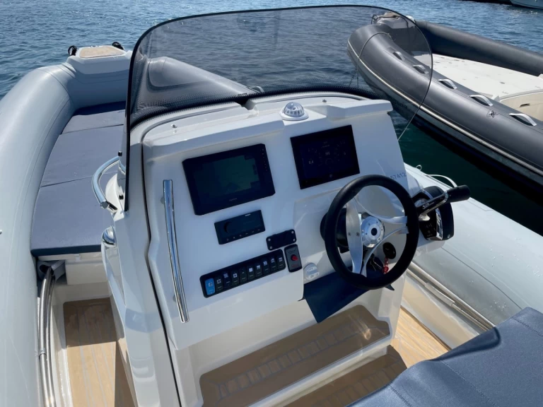 Pronajmout Polotuhá loď se skipperem či ne Joker Boat v Cavalaire-sur-Mer