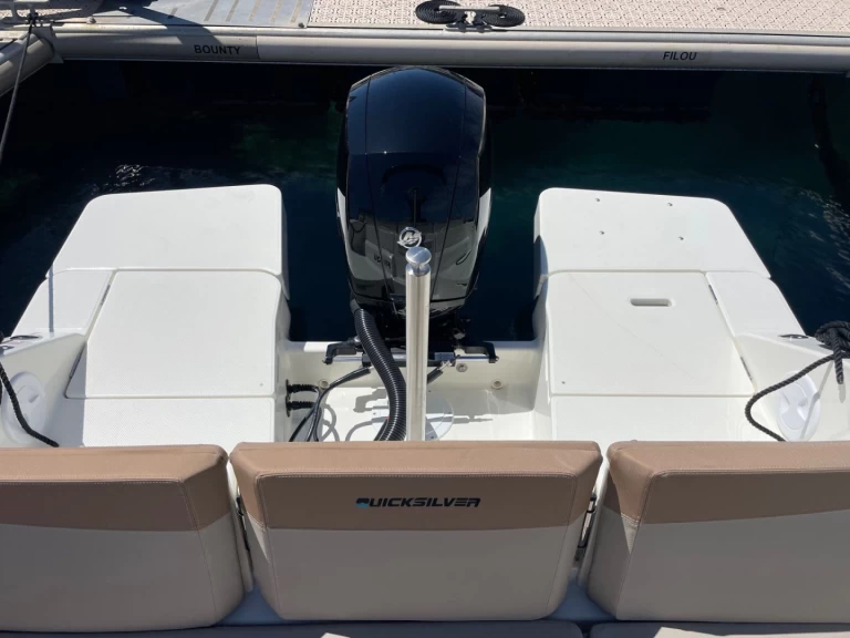 Pronajmout si Quicksilver Quicksilver 675 Activ Open v Cavalaire-sur-Mer