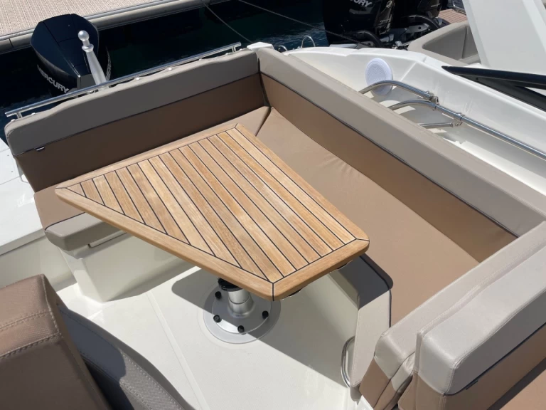 Pronajmout si Quicksilver QUICKSILVER 805 CRUISER v Cavalaire-sur-Mer