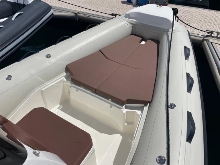 Pronajmout si Joker Boat Coaster 580 v Cavalaire-sur-Mer