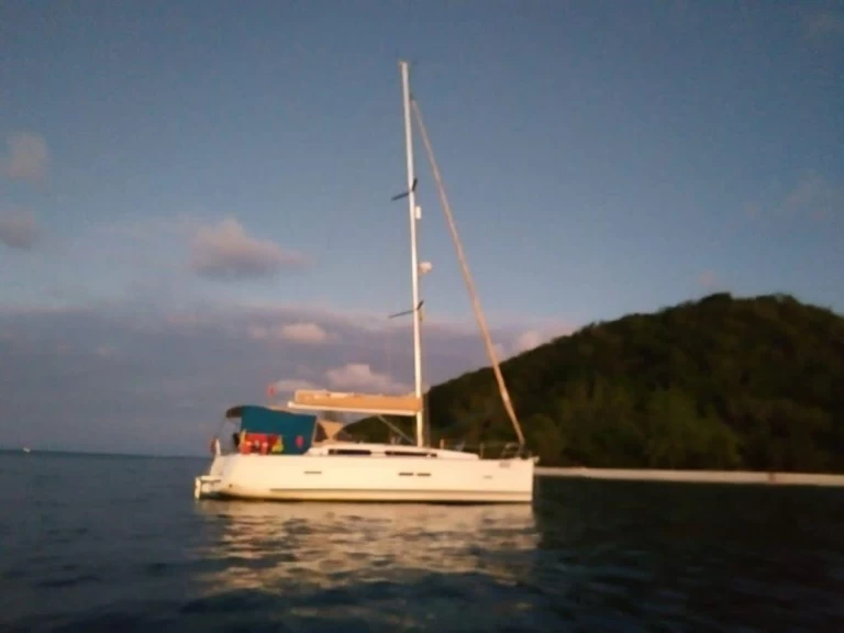 Plachetnice k pronájmu v Tivat za nejlepší cenu