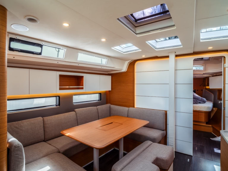 Pronájem lodi Olbia lákavé ceny Dufour 41