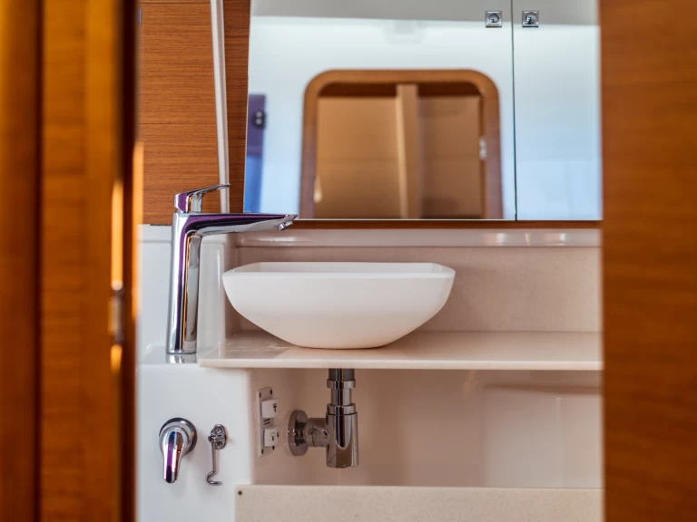 Pronajmout Plachetnice se skipperem či ne Dufour v Olbia