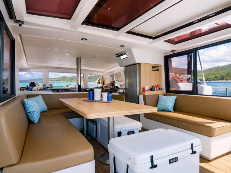 Bali Manta Ray 41 FT jednotlivci a charterové společnosti v Flamingo