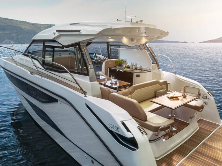 Bavaria Bavaria SR36HT jednotlivci a charterové společnosti v Biograd Na Moru