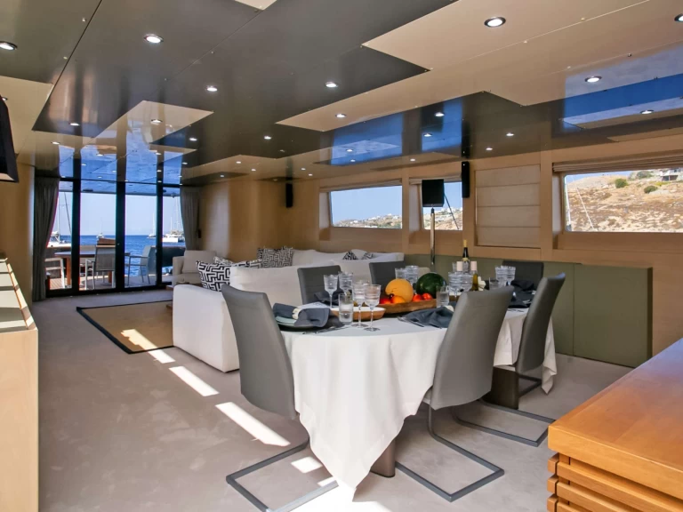 Pronájem jachty v Salamina -Baglietto Sofia Y na Samboatu