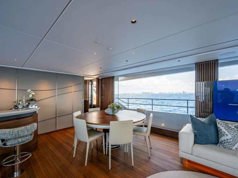 Pronajmout Jachta se skipperem či ne Princess, UK v Fort Lauderdale