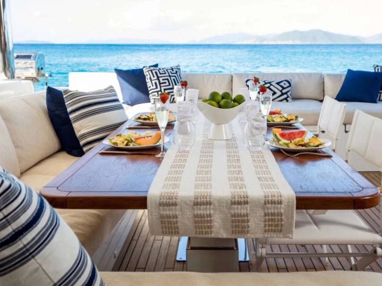 Pronájem jachty v Nassau -Lagoon AKASHA na Samboatu