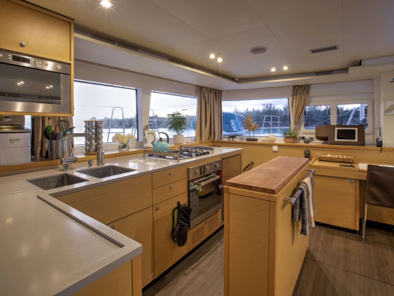 Pronájem lodi Nassau lákavé ceny WHISPERS II