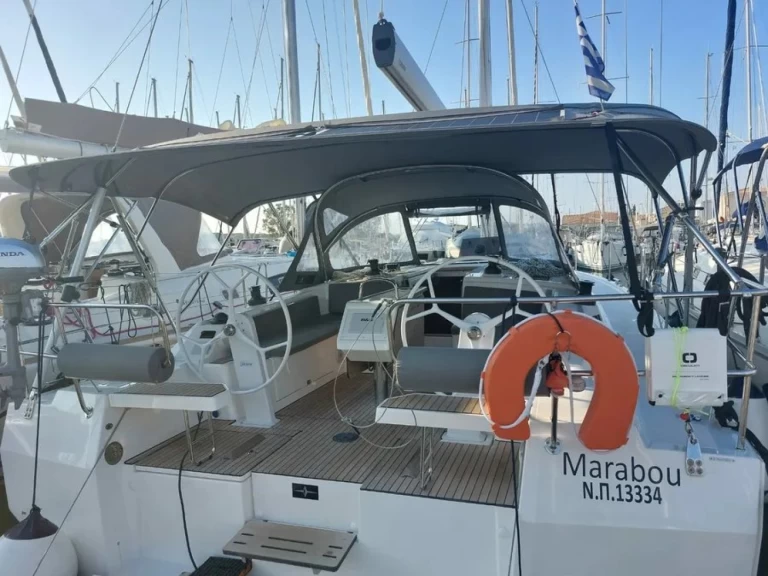 Pronajmout si Bavaria Bavaria C42 v Lefkáda