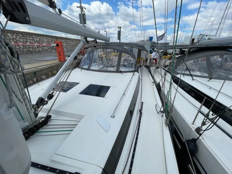 Pronájem jachty v Alimos -Bavaria Bavaria C45 Holiday na Samboatu