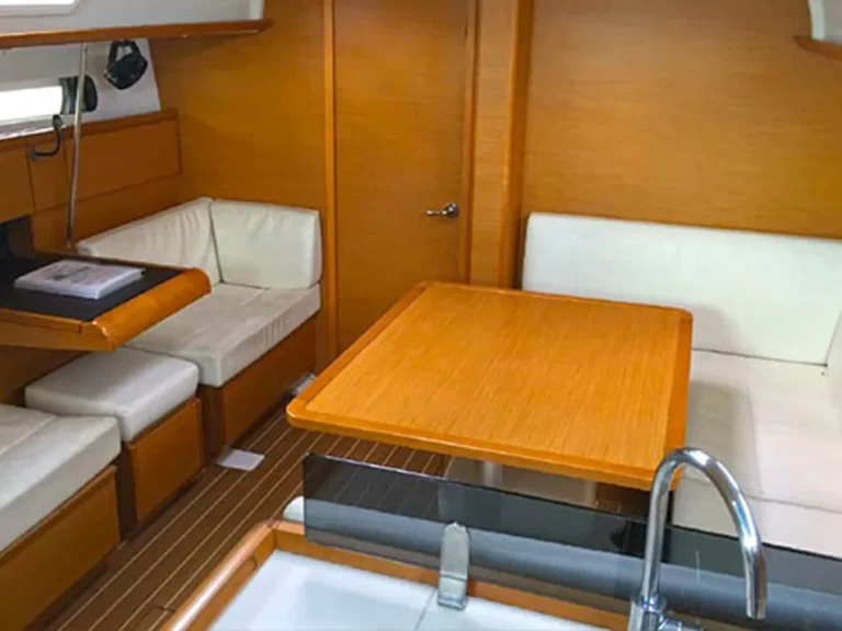 Pronájem lodi Jeanneau Sun Odyssey 409 v Lefkáda na Samboatu