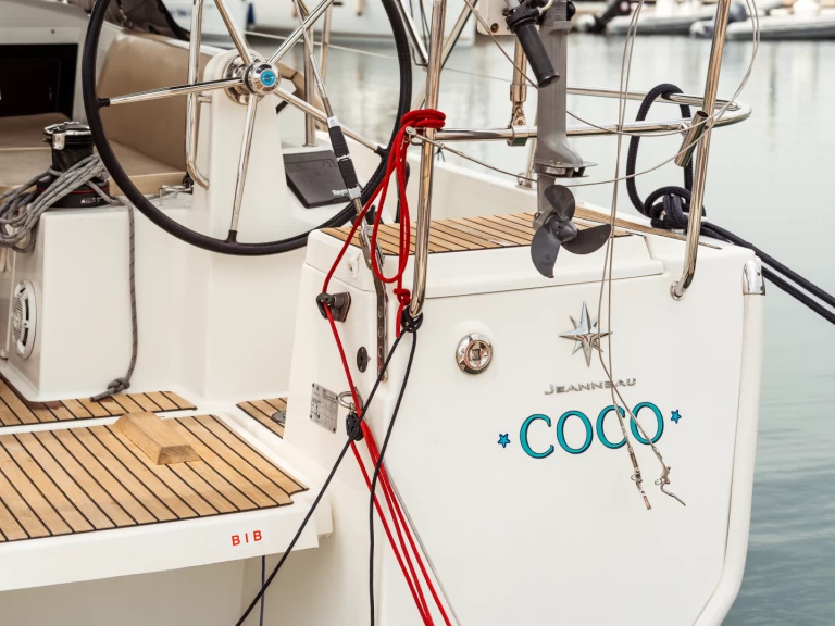 Pronájem lodi Jeanneau Sun Odyssey 440 v Olbia na Samboatu