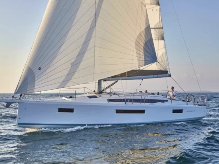 Pronajmout si Jeanneau Sun Odyssey 410 v Saint-Malo