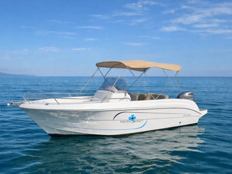 Pronajmout Motorová loď se skipperem či ne Pacific Craft v Antibes