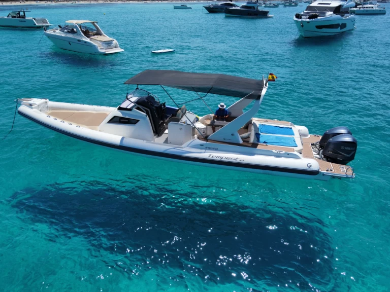 Pronájem lodi Santa Eularia des Riu lákavé ceny Tempest 40