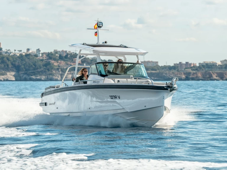 Pronajmout si Axopar 29 Sun Top v Trogir