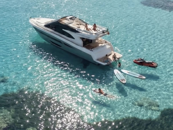 Pronájem Motorová loď Intermare s licencí