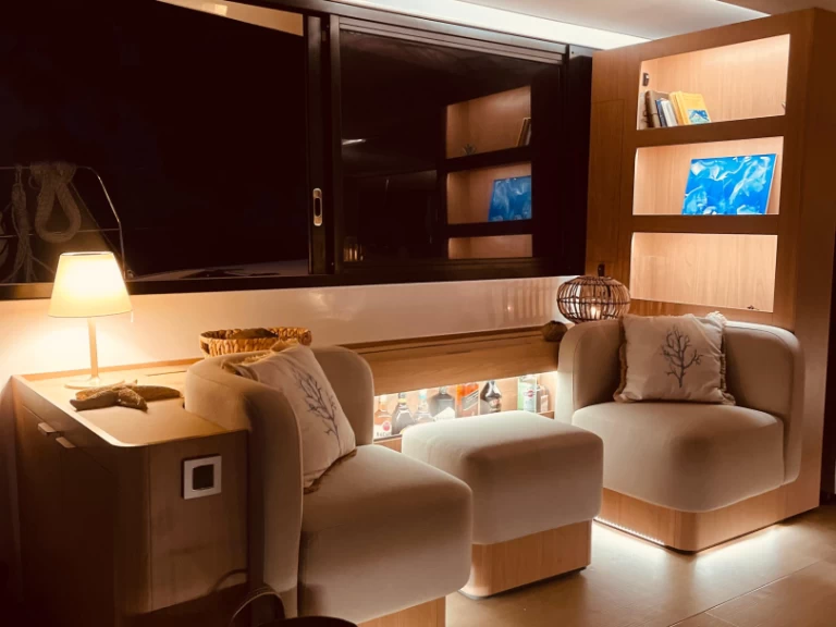 Pronajmout Katamarán se skipperem či ne Bali v Porto Cervo