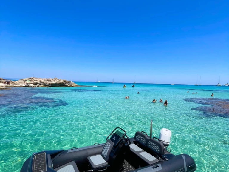 Katamarán k pronájmu v Porto Cervo za nejlepší cenu