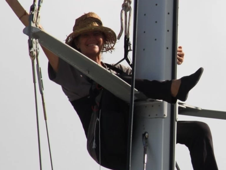 Pronájem lodi La Paz lákavé ceny Ovni 43