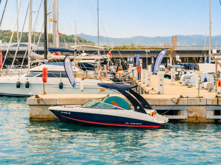 Pronájem lodi Barcelona lákavé ceny Regal 2000 ESX