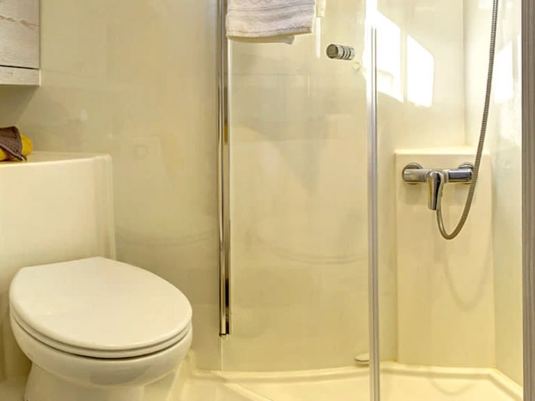 Motorová loď k pronájmu v Tannay za nejlepší cenu