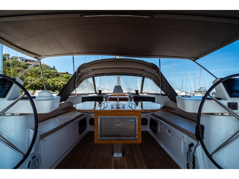 Pronájem lodi Dufour Dufour 56 Exclusive v Olbia na Samboatu