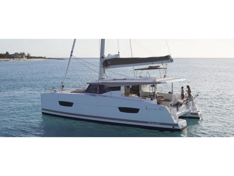 Pronájem Katamarán Fountaine Pajot s licencí