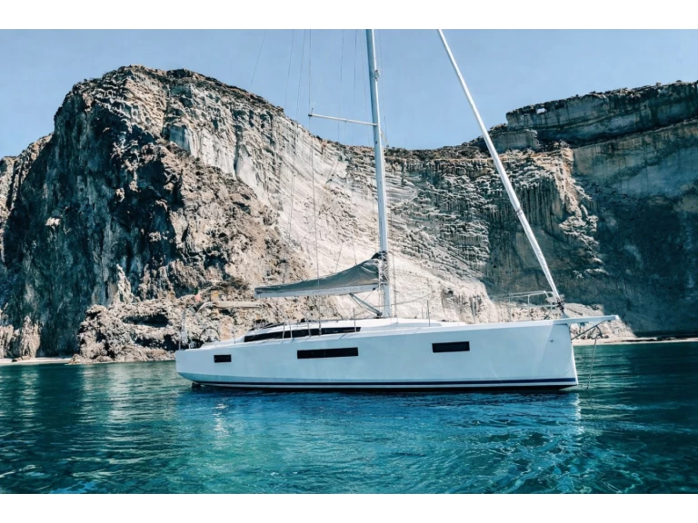 Pronájem lodi Jeanneau Sun Odyssey 410 v Nettuno na Samboatu