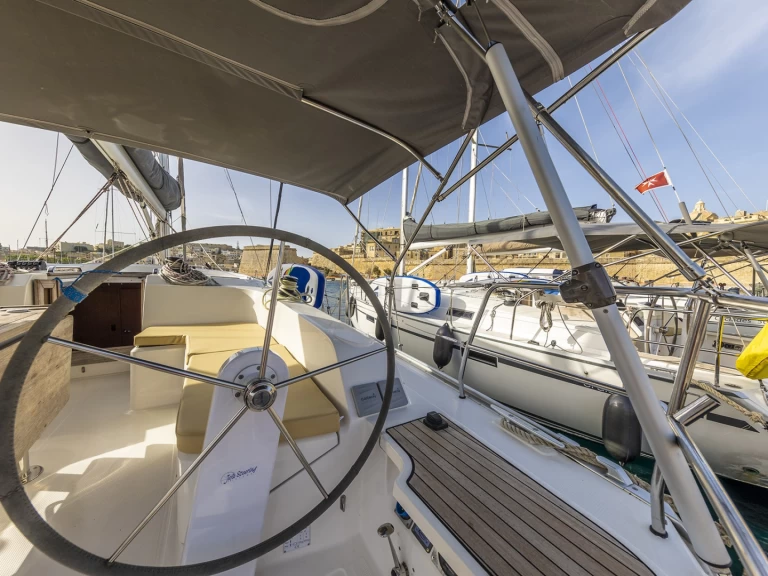 Pronájem lodi Kalkara lákavé ceny Cruiser 46