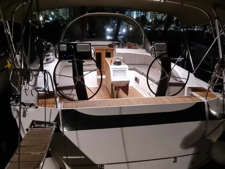 Pronájem lodi Mykonos (ostrov) lákavé ceny Cruiser 51