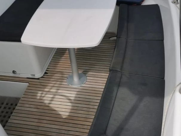 Lagoon Lagoon 380 jednotlivci a charterové společnosti v Propriano