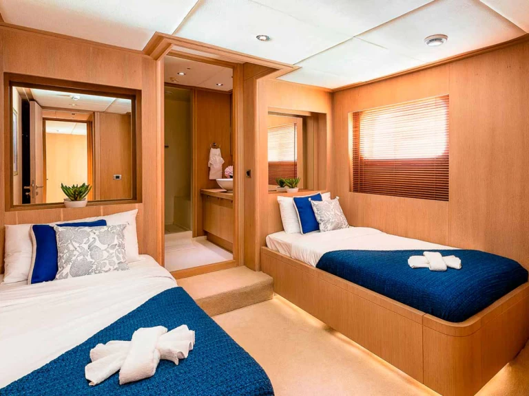 Pronájem lodi  Motoryacht G v Split na Samboatu