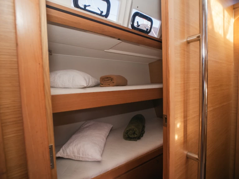 Pronajmout si Dufour Dufour 56 Exclusive v Olbia