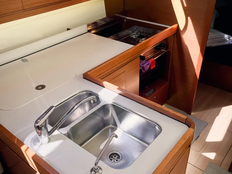 Pronajmout Plachetnice se skipperem či ne Dufour v Olbia