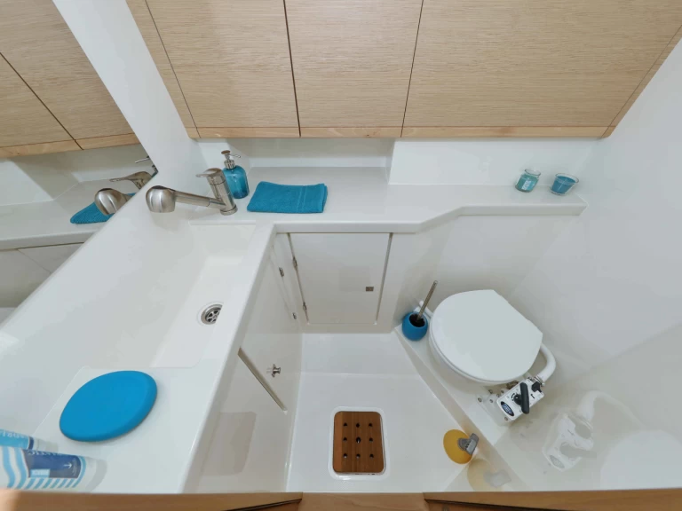 Pronajmout Plachetnice se skipperem či ne More Boats v Salivoli