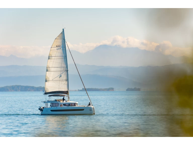Pronájem lodi Preveza lákavé ceny Bali 4.8