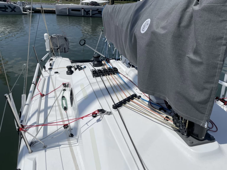 Plachetnice k pronájmu v Lorient za nejlepší cenu